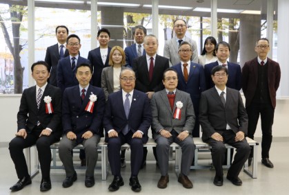 令和7年度「富山“Re-Design”ラボ」研究発表会・修了式を実施